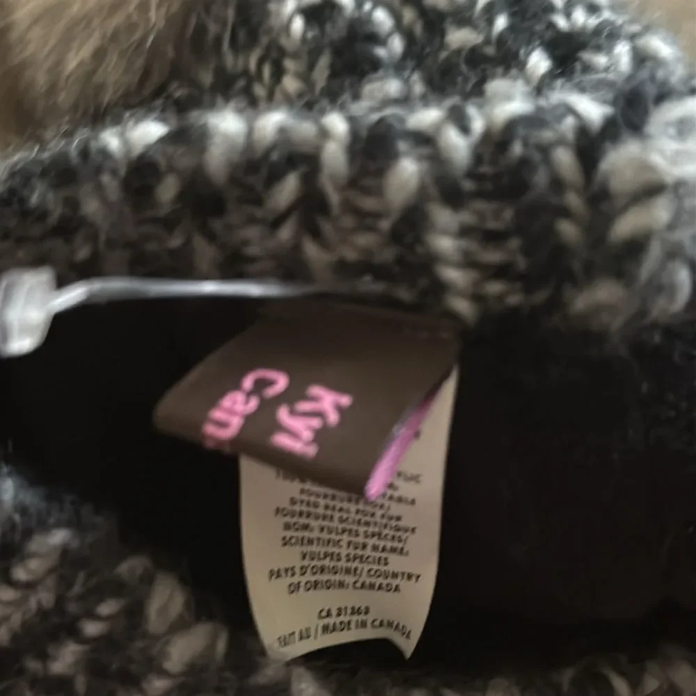 Kyi Kyi Fox fur Pom Pom Beanie
